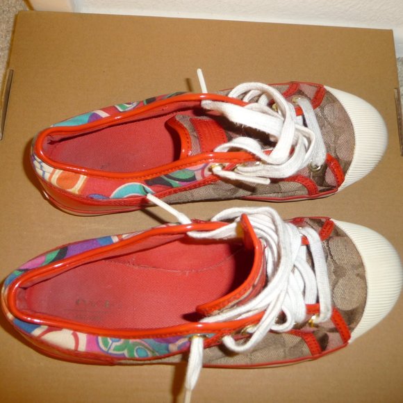 Genuine Coach Zorra Women's Size 6.5 Signature Fabric Lace Up Sneakers - Picture 4 of 12